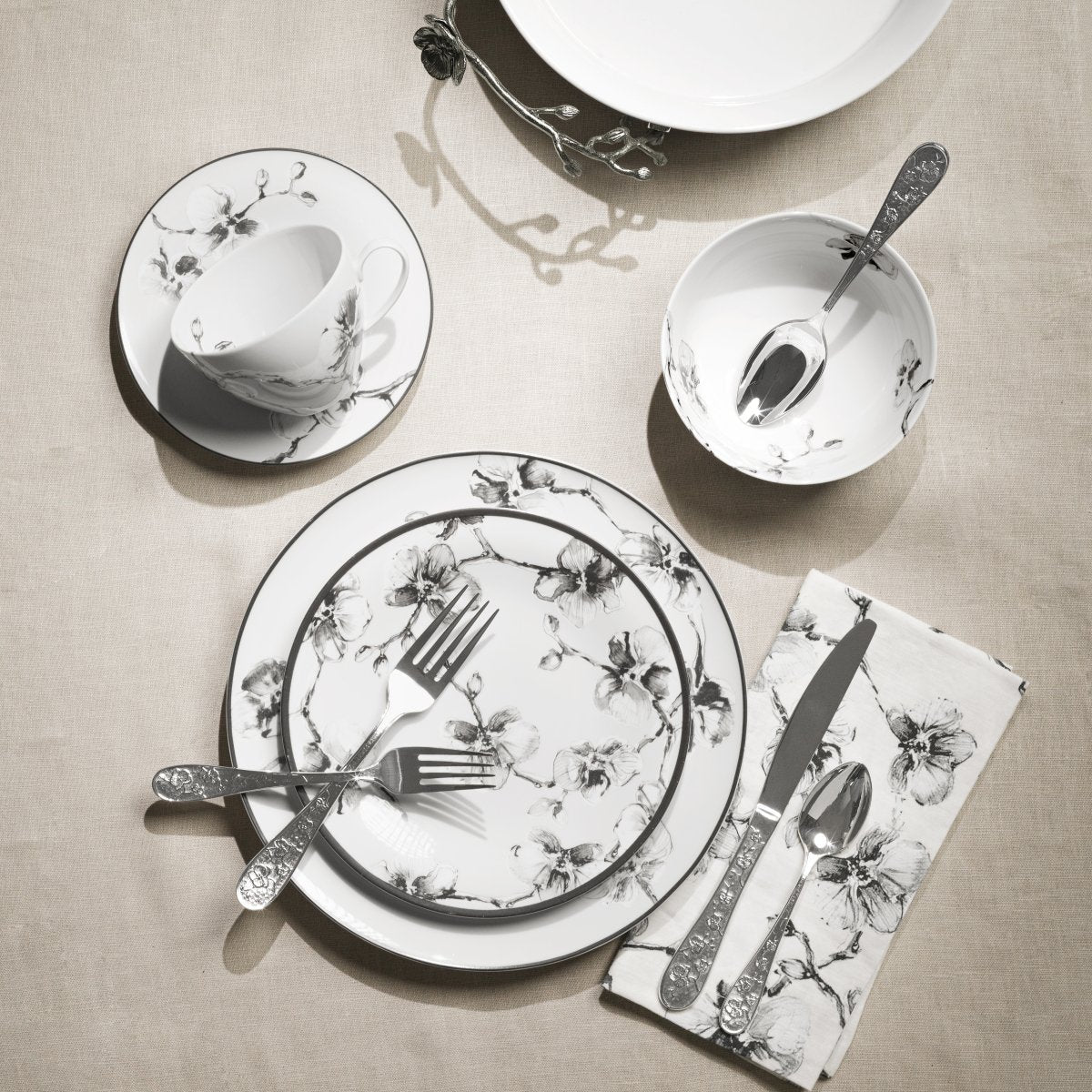 Michael Aram Black Orchid Dinnerware